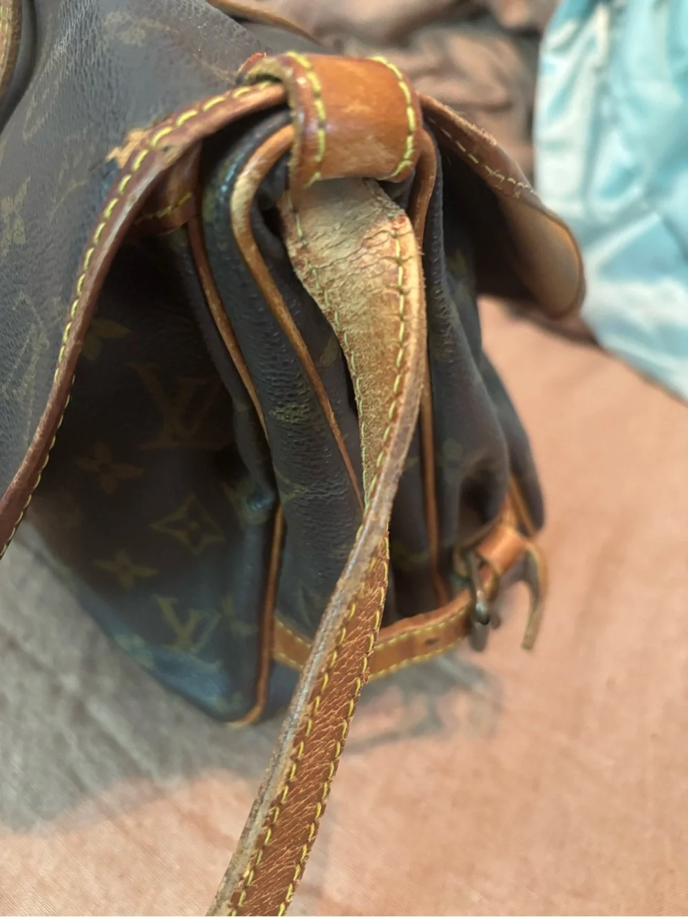 Authentic Vintage Louis Vuitton Monogram Saumur 30 Crossbody Bag-AS IS